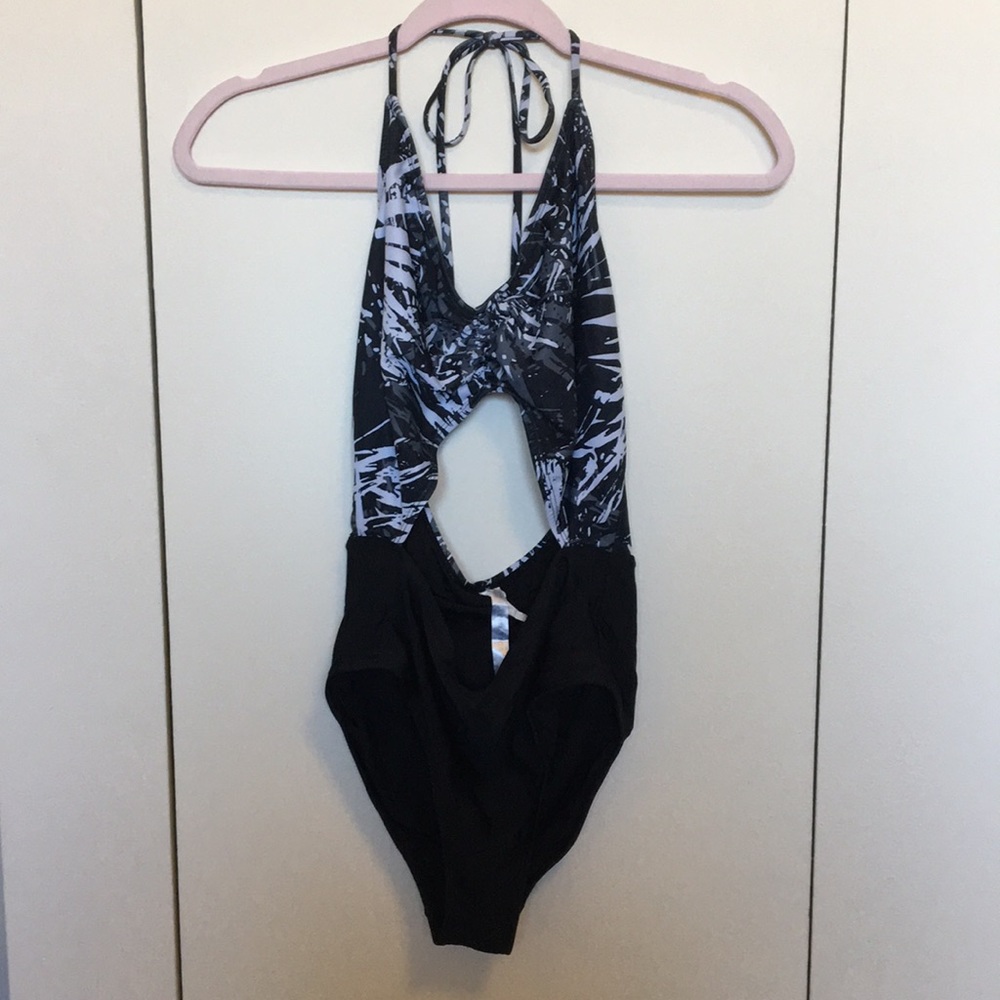 Fabletics one piece swimsuit